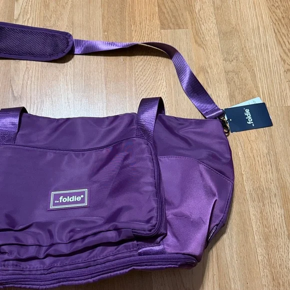Foldie Travel Bag- Purple - Picture 12 of 16
